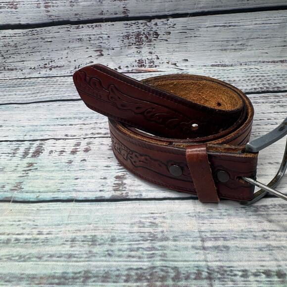 Levi’s Tooled Leather Belt Full Grain Steer Hide Made in USA 40 - Picture 1 of 3